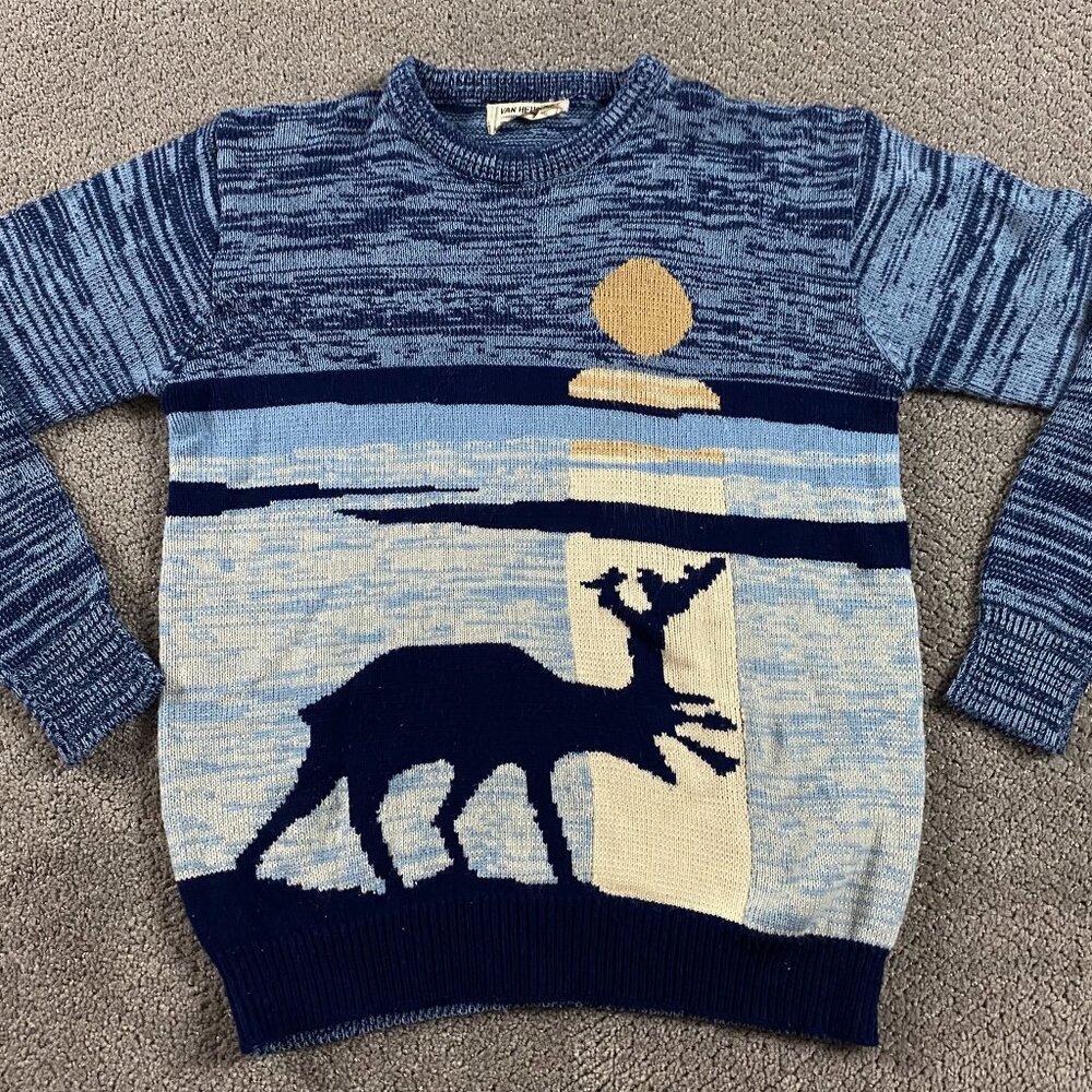 Vintage Van Heusen Sweater Men's Medium Small Reindeer Caribou Deer Nature